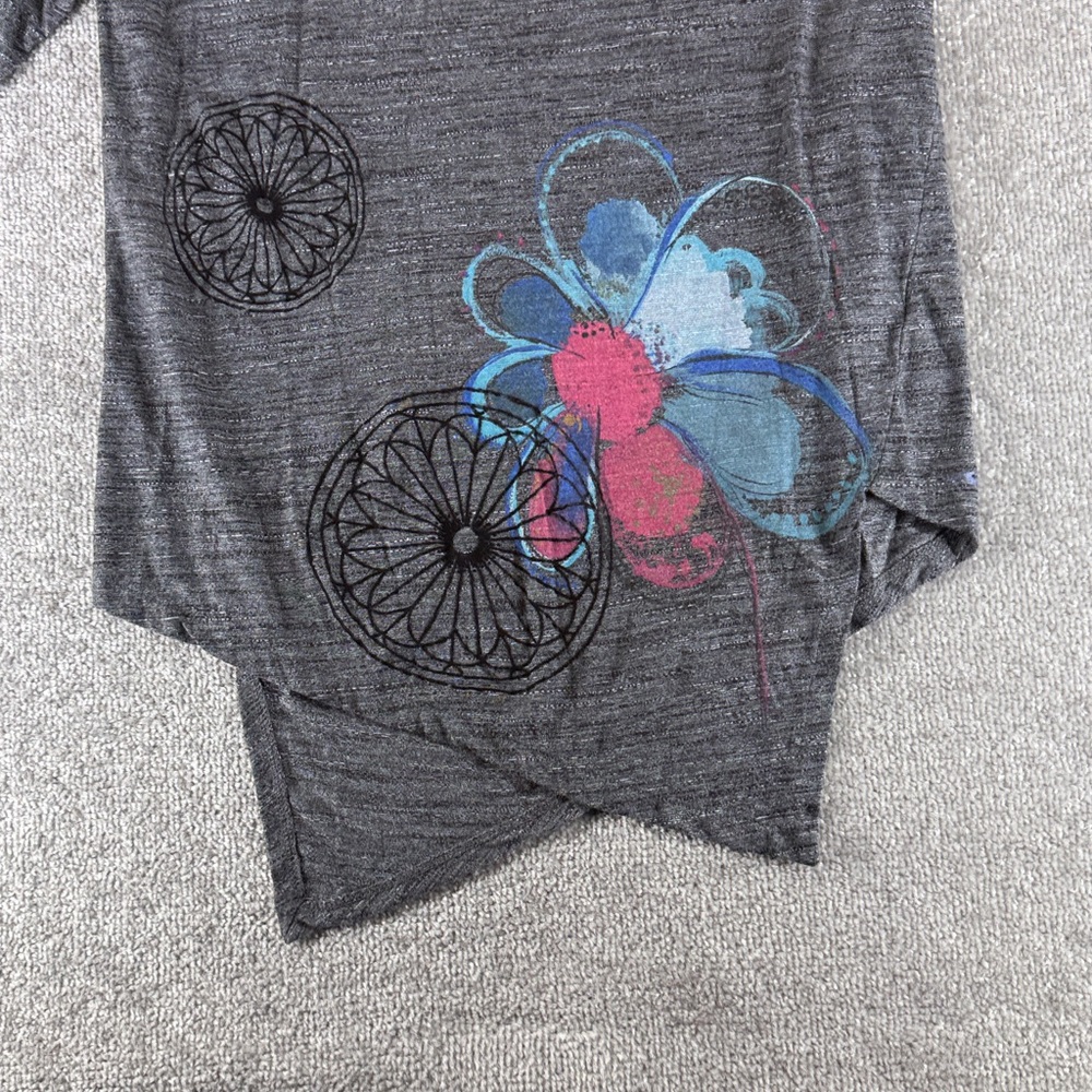 Desigual Gray Floral 1/2 Long Sleeve Top Blouse Shirt Womens S Asymmetrical Boho - Picture 2 of 11